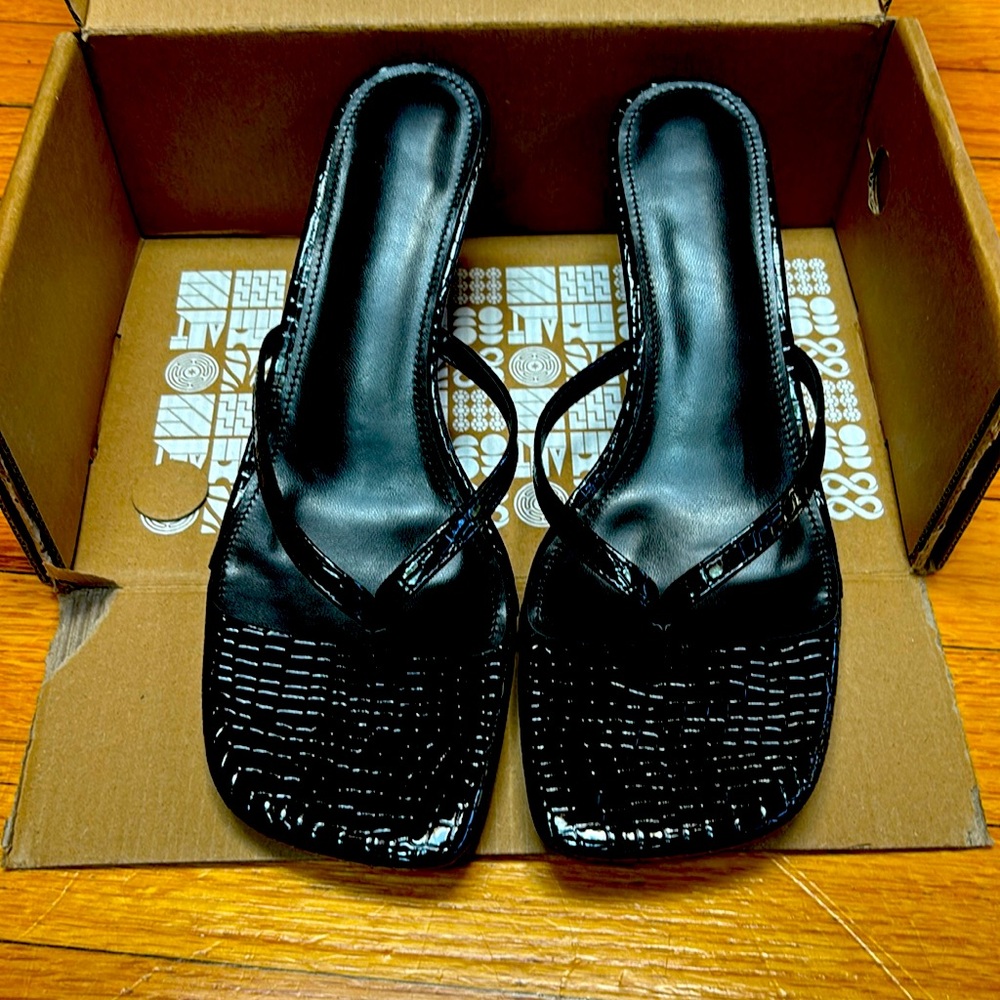 Dreamcia square toe heeled sandals Stiletto Slip size 9.5